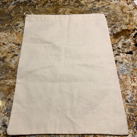 NEW & AUTHENTIC VALENTINO GARAVANI DUSTBAG - Picture 4 of 4